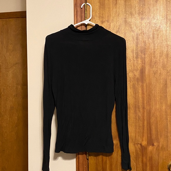 Women’s Attention Long sleeveTurtleneck Size XL - Picture 2 of 3